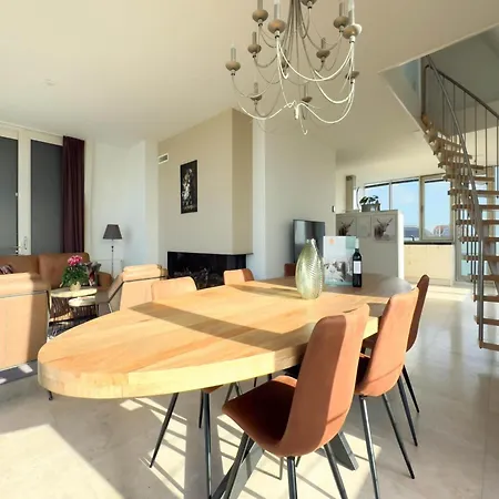 Luxury Beachfront For 5