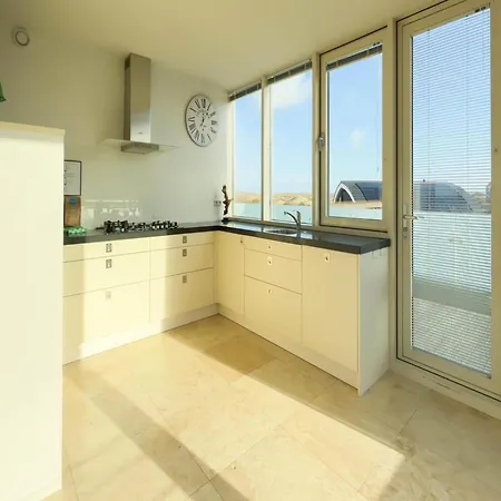 شقة Luxury Beachfront For 5 إغموند آن زي
